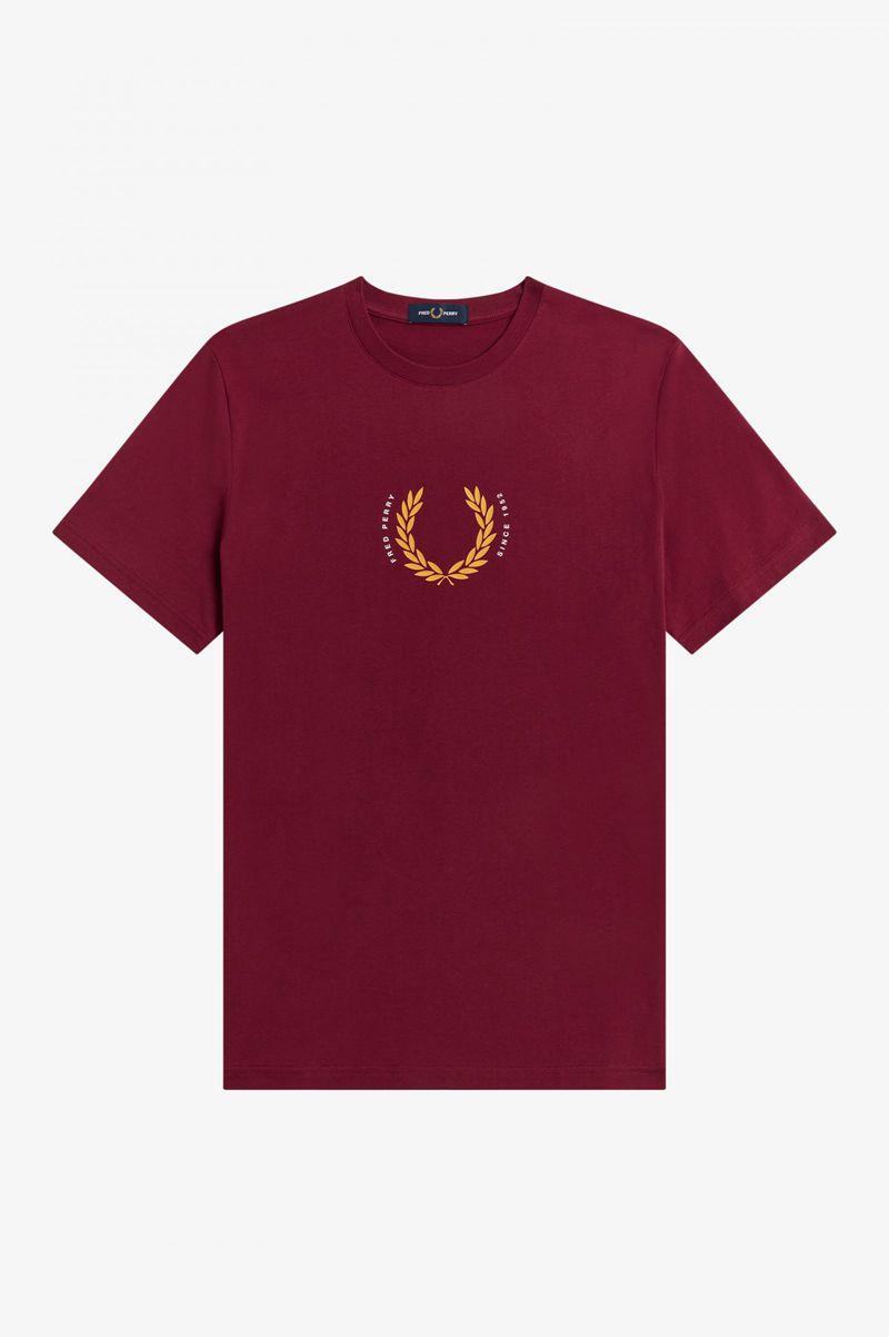 Men's Fred Perry Laurel Wreath T-Shirts Red | 6035971-AZ