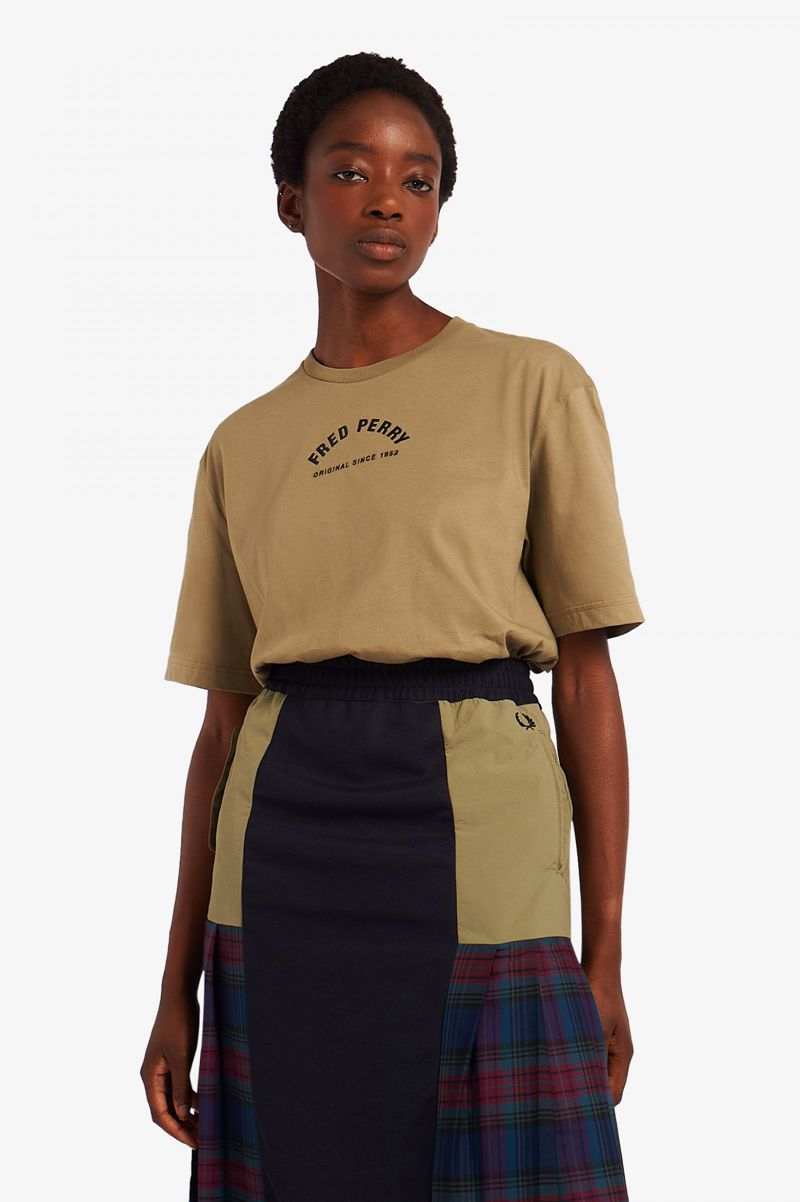 Women's Fred Perry Arch Branded T-Shirts Olive | 9320746-VS