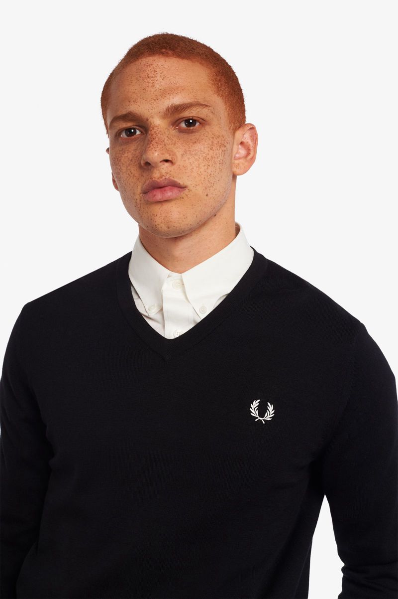 Men's Fred Perry Classic V Neck Jumper Knitwear Black | 9023576-SX