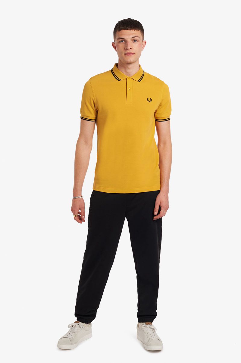 Men's Fred Perry M3600 Polo Shirts Gold | 1538629-XW