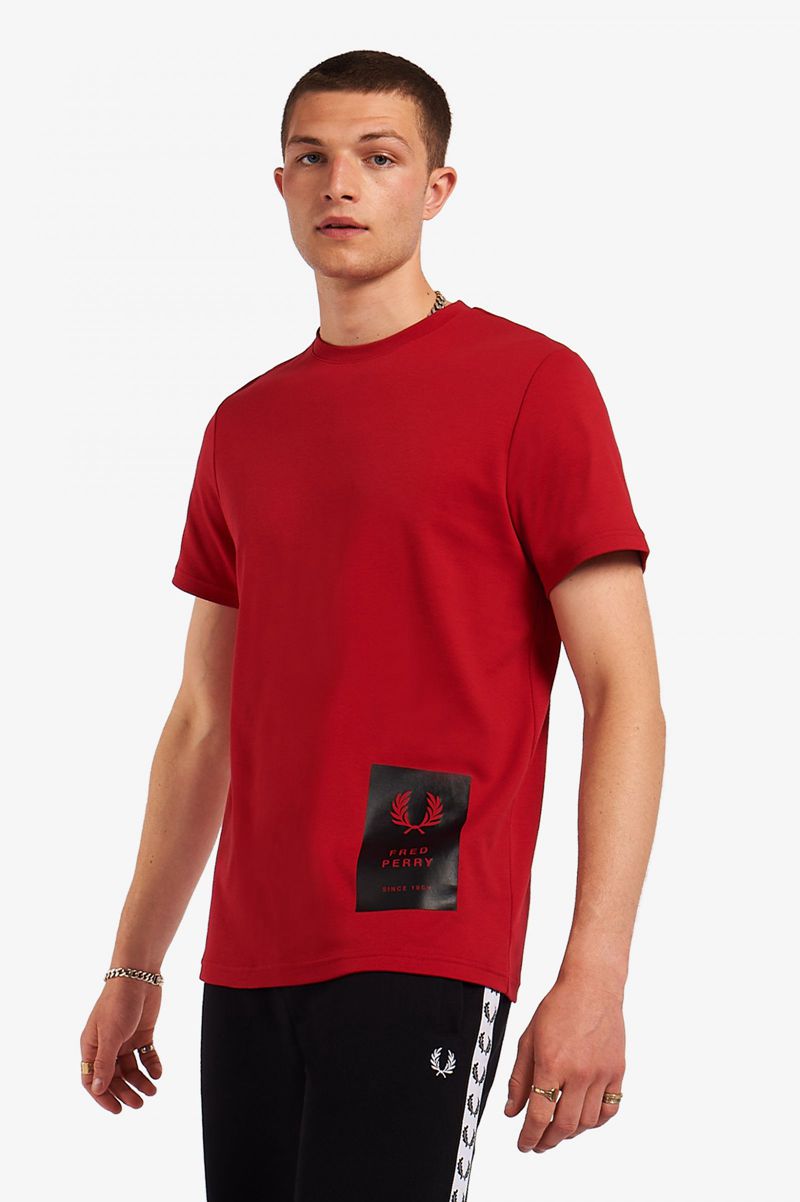 Men's Fred Perry Printed Hem Patch T-Shirts Red | 1497860-NX