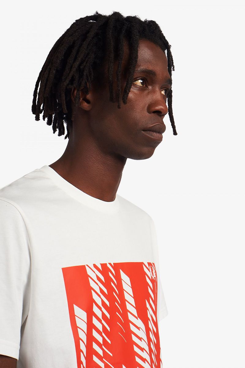 Men's Fred Perry Sound Wave Graphic T-Shirts White | 6107345-IY