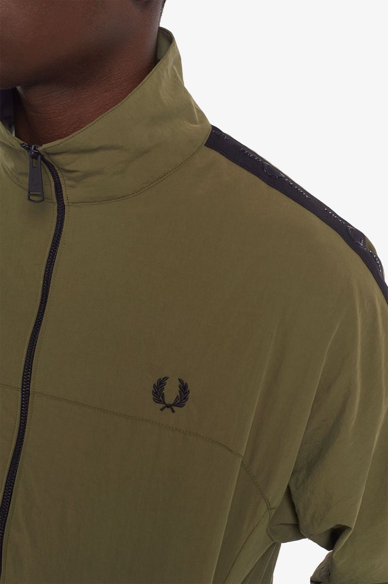 Men's Fred Perry Tonal Taped Shell Jackets Green | 0956481-HX