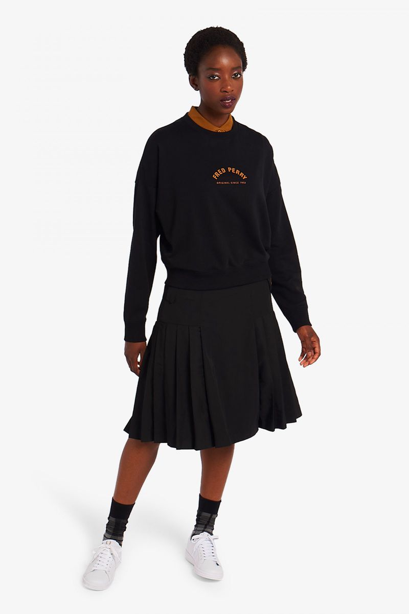 Women's Fred Perry Arch Branded Sweatshirts Black | 0547938-MJ