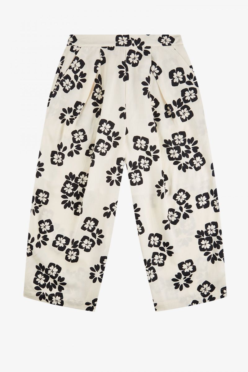 Women\'s Fred Perry Floral Print Pants White | 9802674-VB