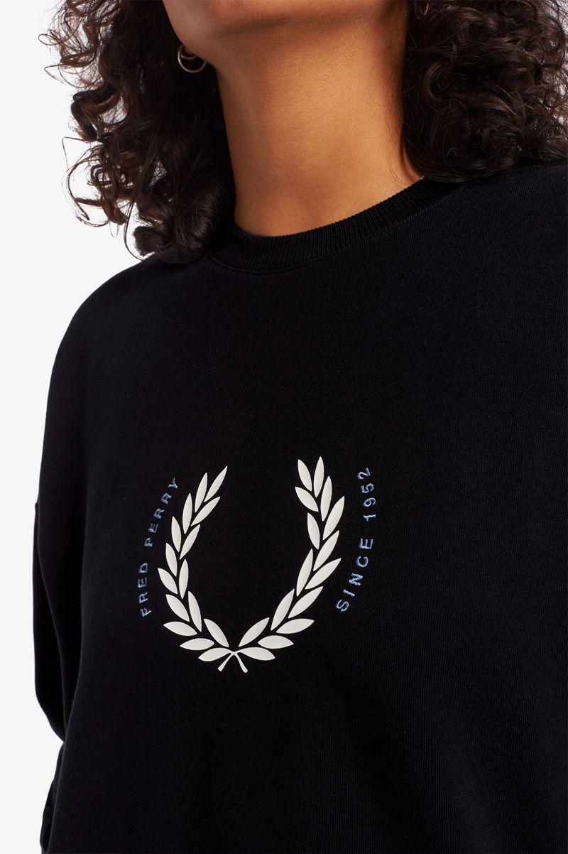 Women's Fred Perry Laurel Wreath Sweatshirts Black | 4029137-NV