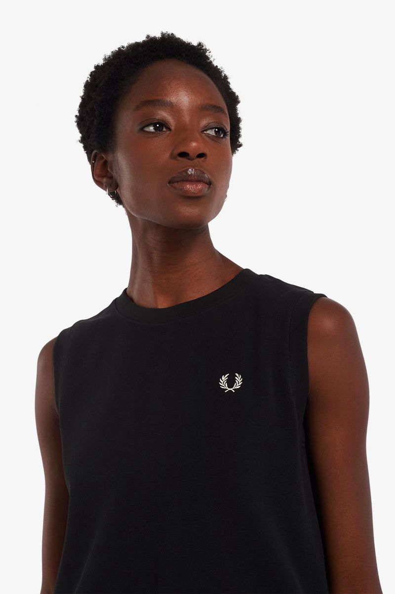 Women's Fred Perry Sleeveless Ringer T-Shirts Black | 5297314-WE