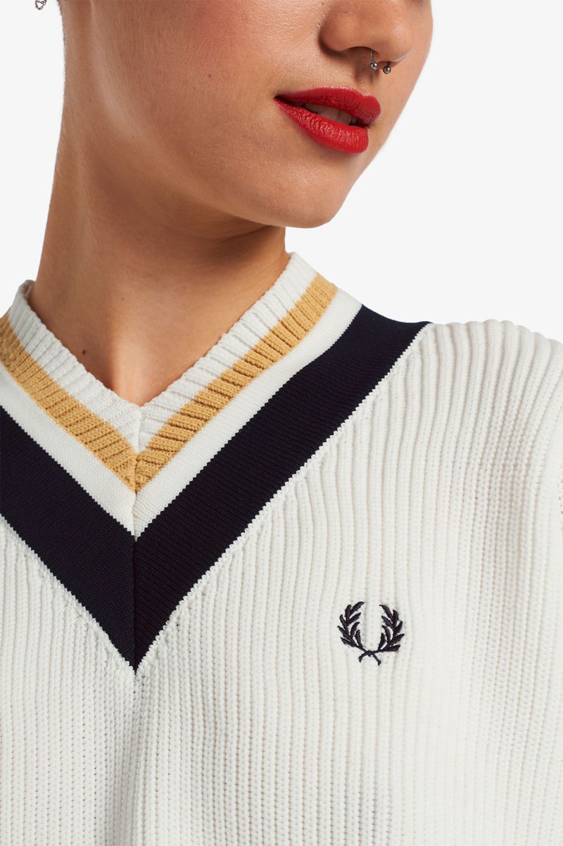 Women's Fred Perry Tipped V-Neck Jumper Knitwear White | 1735482-XU