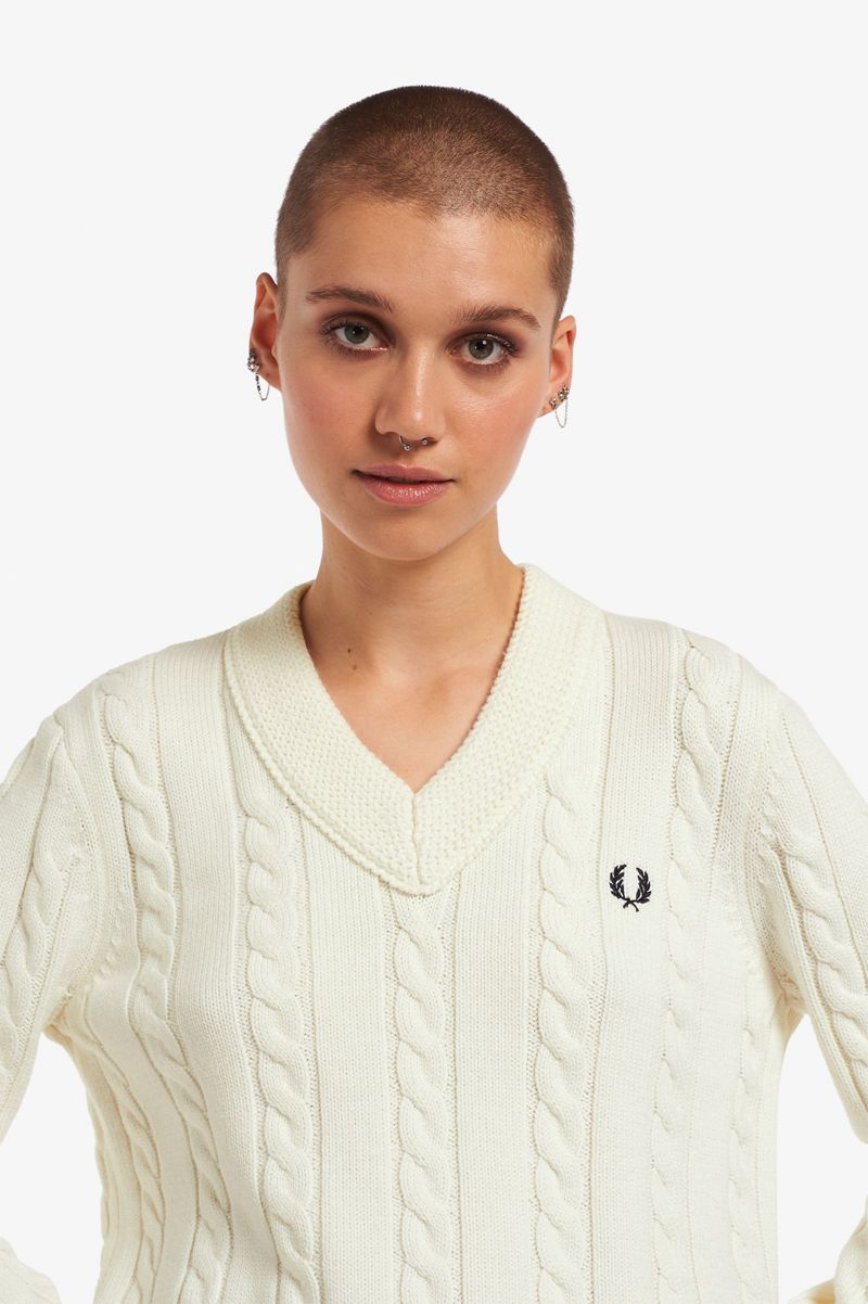 Women's Fred Perry V-Neck Cable Knit Jumper Knitwear White | 9287365-BX